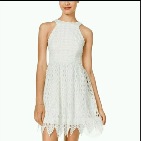 CITY STUDIO Mini Dress Crochet Lace Handkerchief Hem Summer Party White Size 9 - Picture 9 of 11